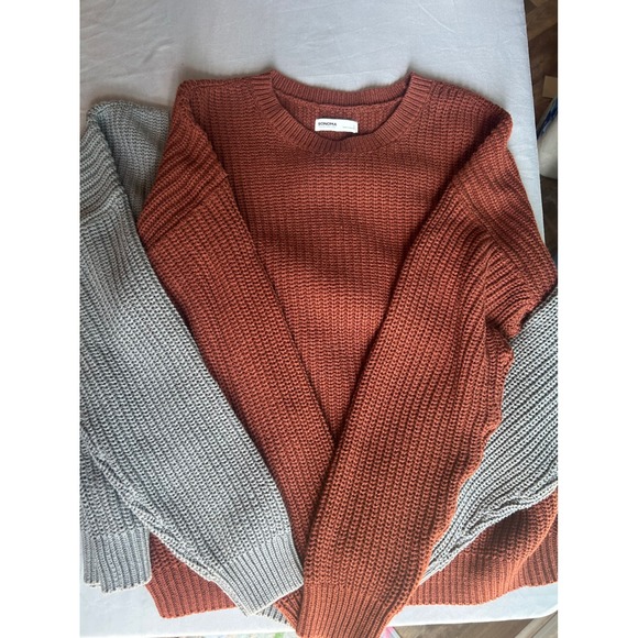 Sonoma Goods For Life Sweaters - Sonoma Goods For Life Women L Gray Rust Stitch Crewneck Sweater Bundle 2pk